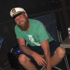 Meet your Posher, Dustin